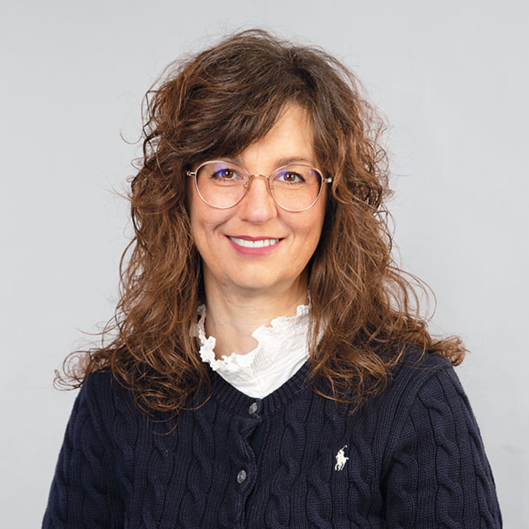 Frau   Eva Lesk
